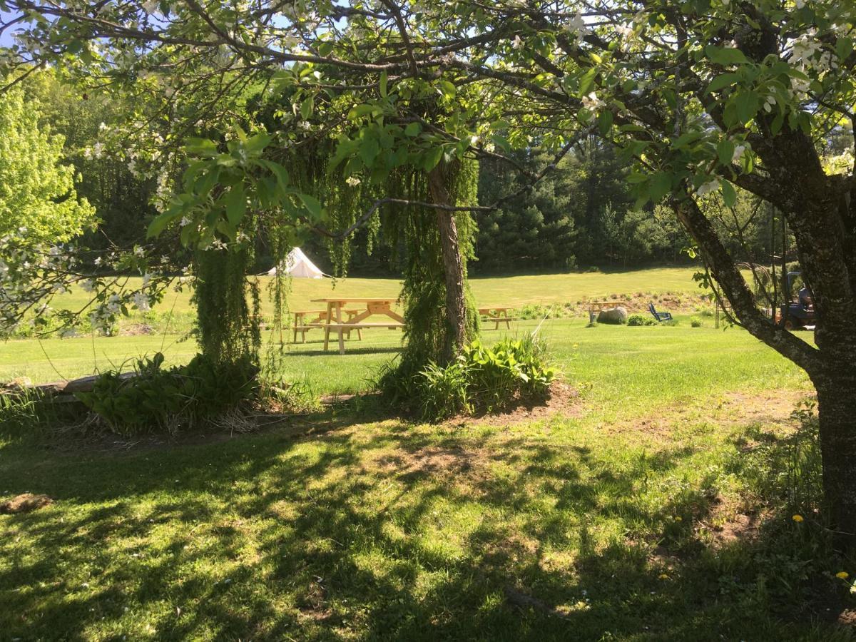 Craftsbury Farmhouse Экстерьер фото